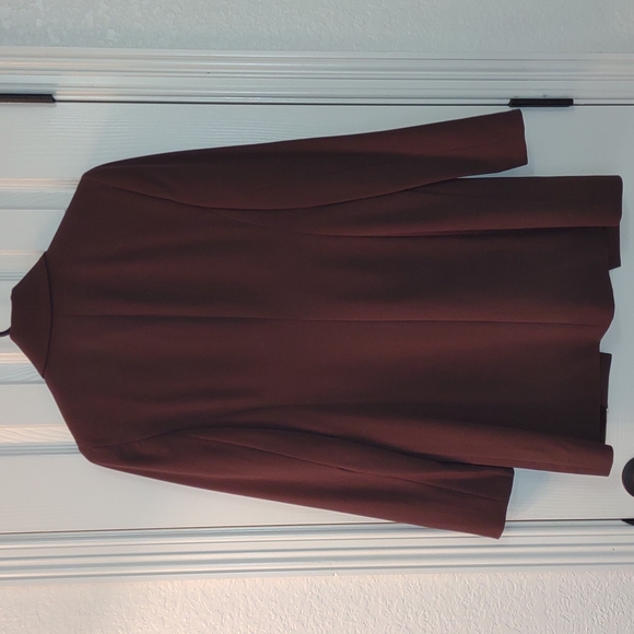Pristine Moda International long brown blazer size 4! - Picture 4 of 5